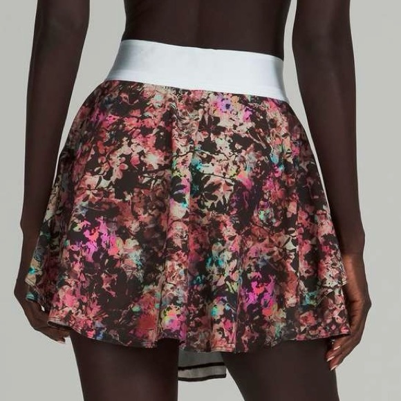 lululemon High Rise Court Rival Skirt in Stencil Blossom Red Multi STE2 10 Long - Picture 2 of 7